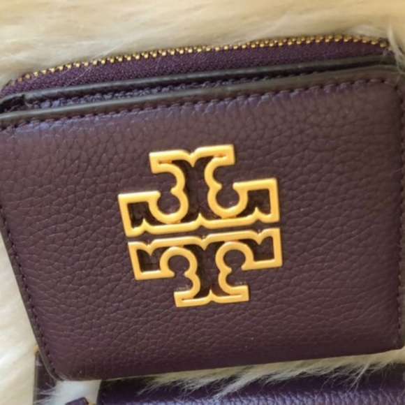 Tory Burch Britten Medium Wallet in Plum - Picture 2 of 5